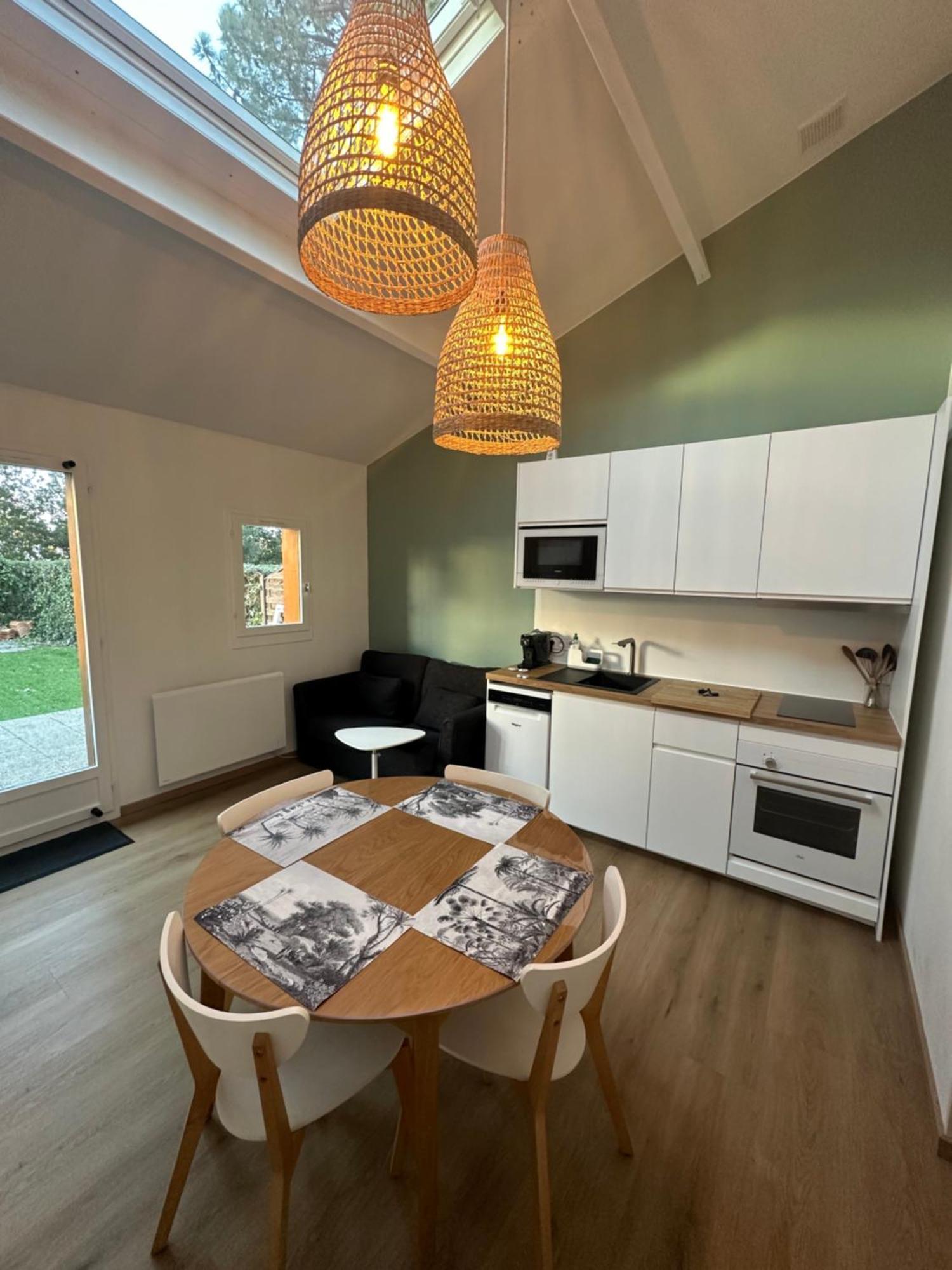 La Kozy - Maison Moderne, Mer, Foret, Piscine - Wifi Сен-Жан-де-Мон Экстерьер фото